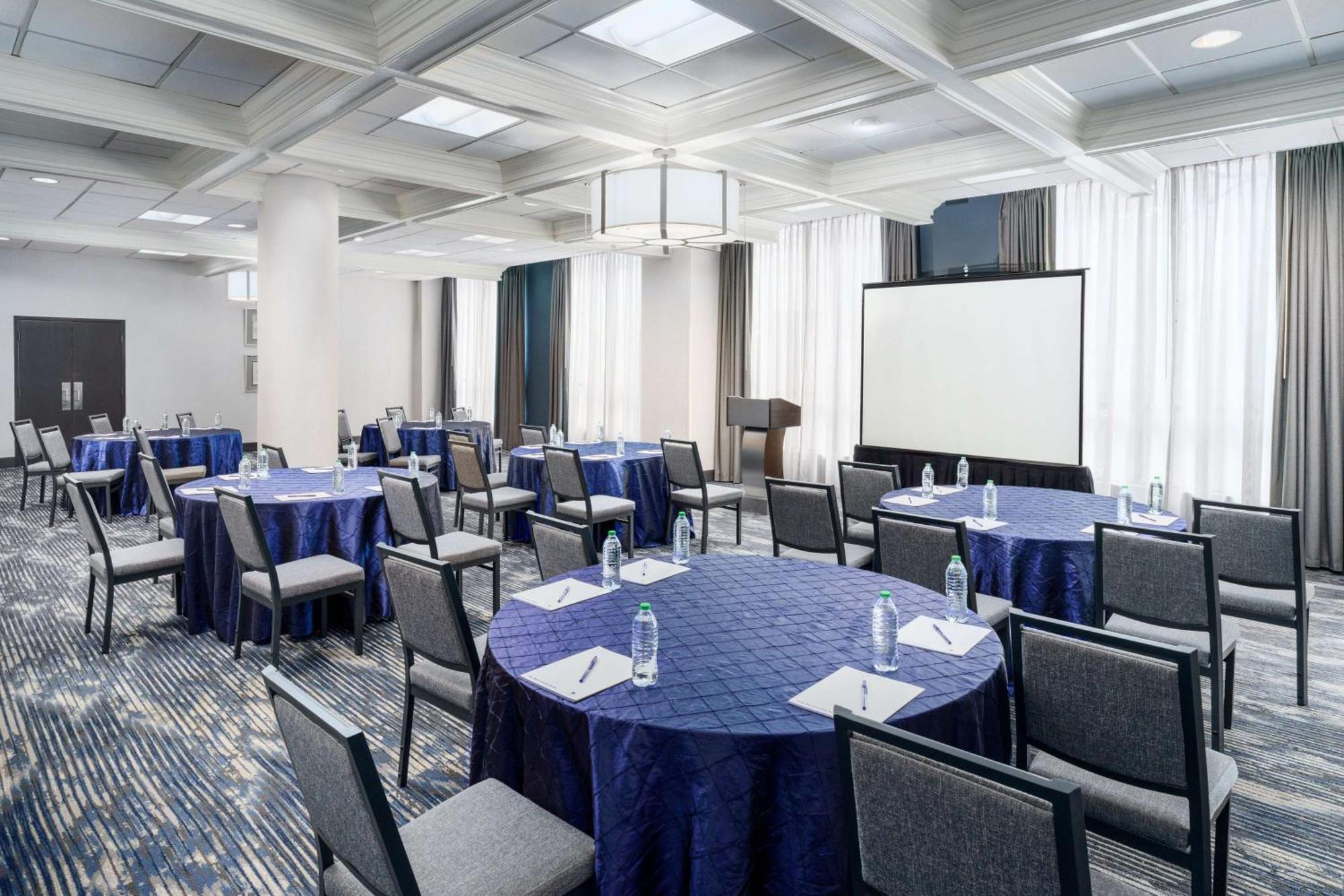 Doubletree By Hilton Charlotte City Center Zewnętrze zdjęcie