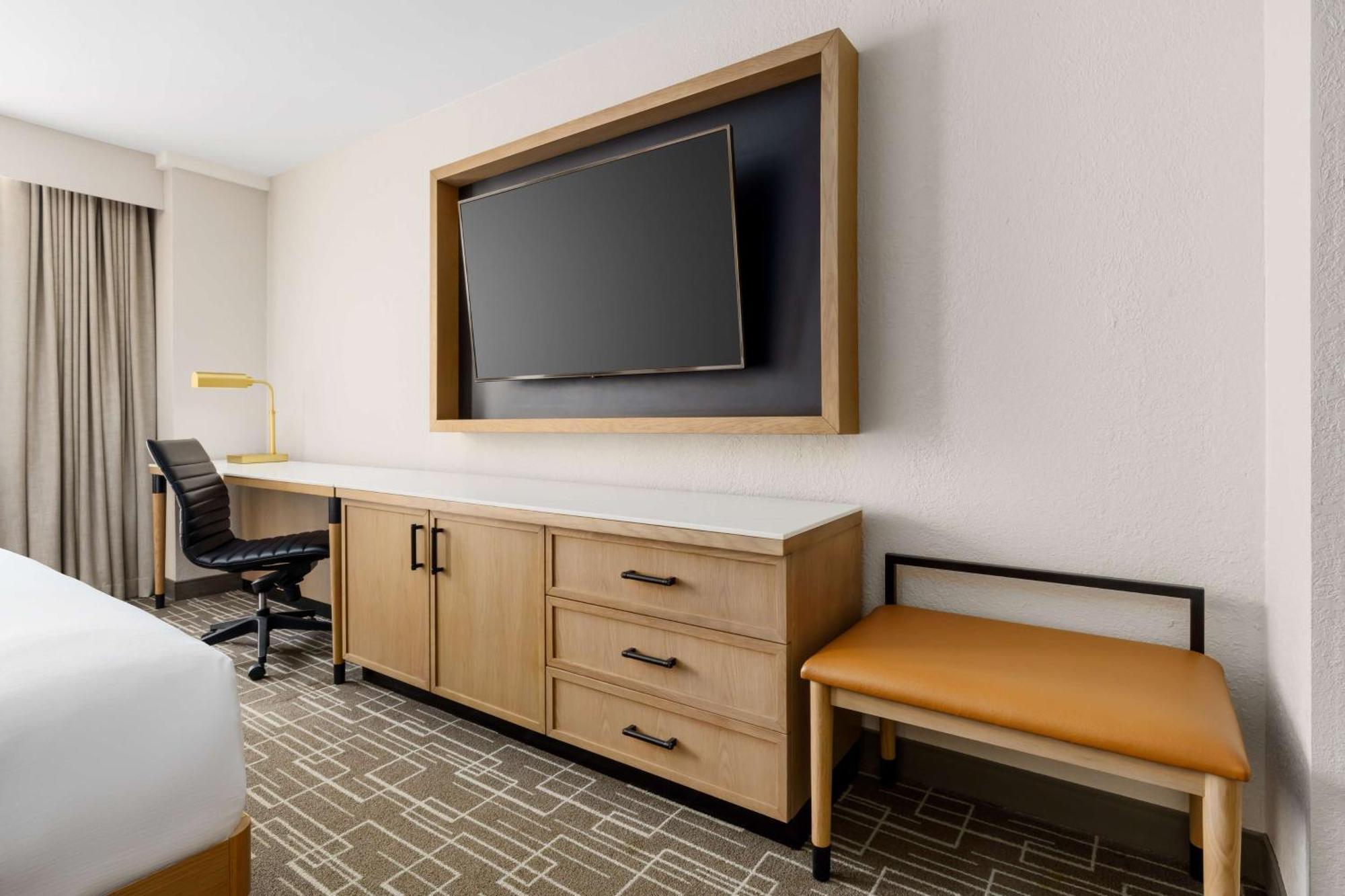 Doubletree By Hilton Charlotte City Center Zewnętrze zdjęcie